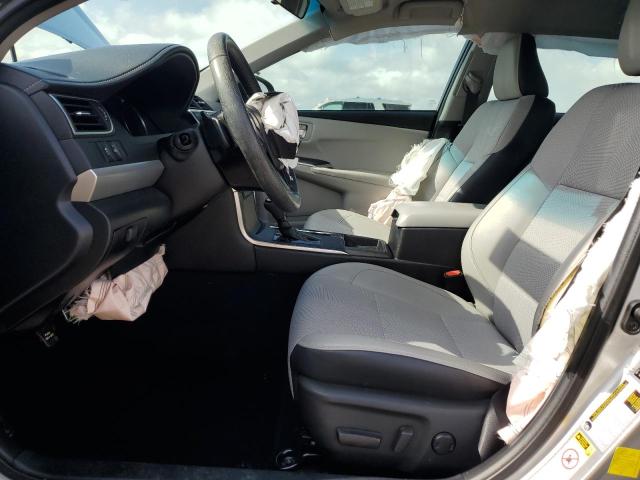  TOYOTA CAMRY 2016 Srebrny