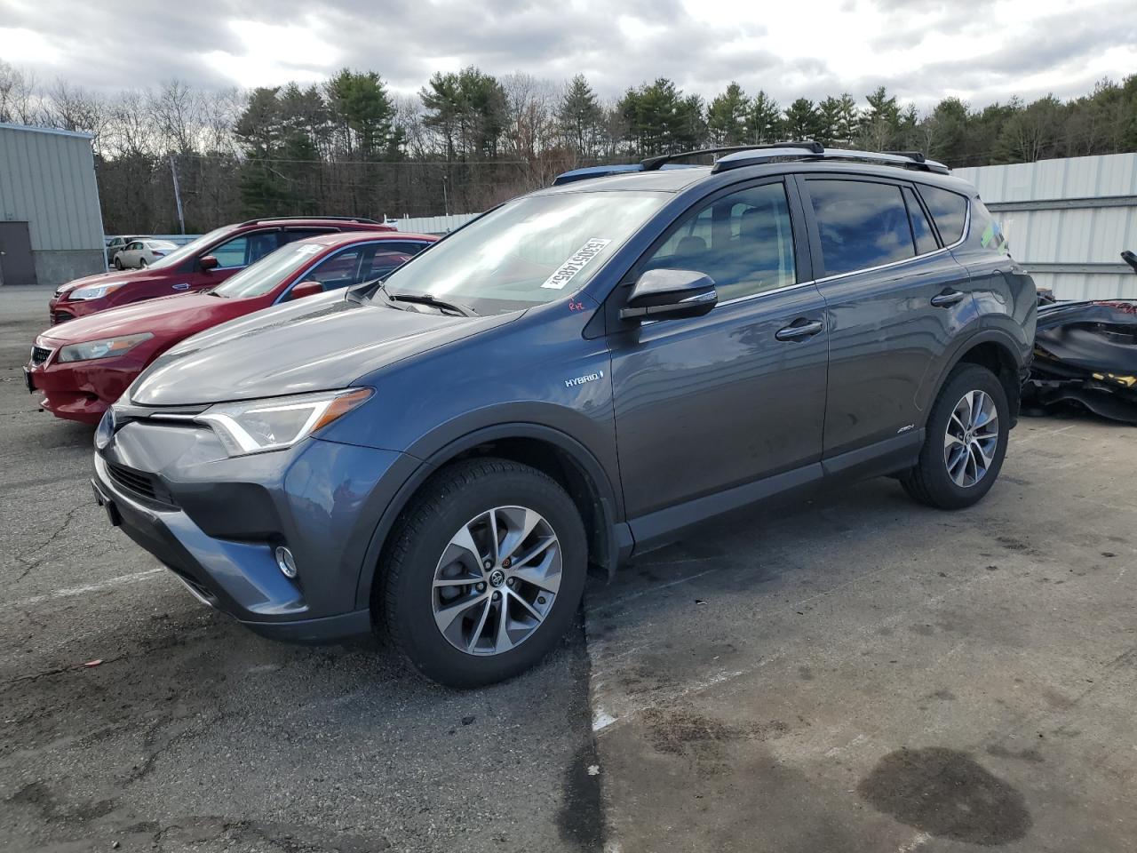 2017 Toyota Rav4 Hv Le продається в Exeter, RI - Rear End