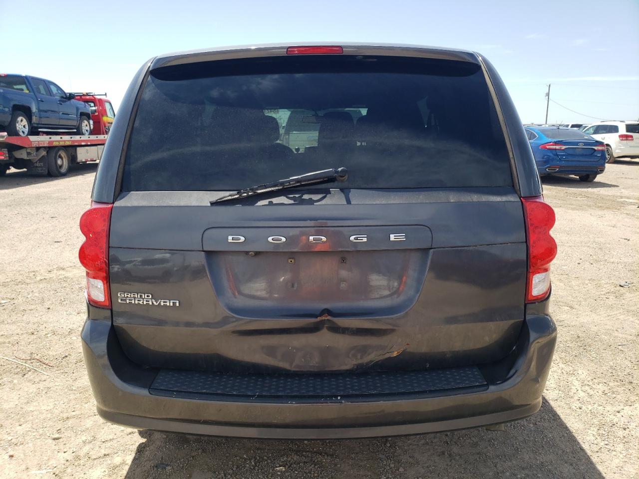 2C4RDGBG2JR170026 2018 Dodge Grand Caravan Se