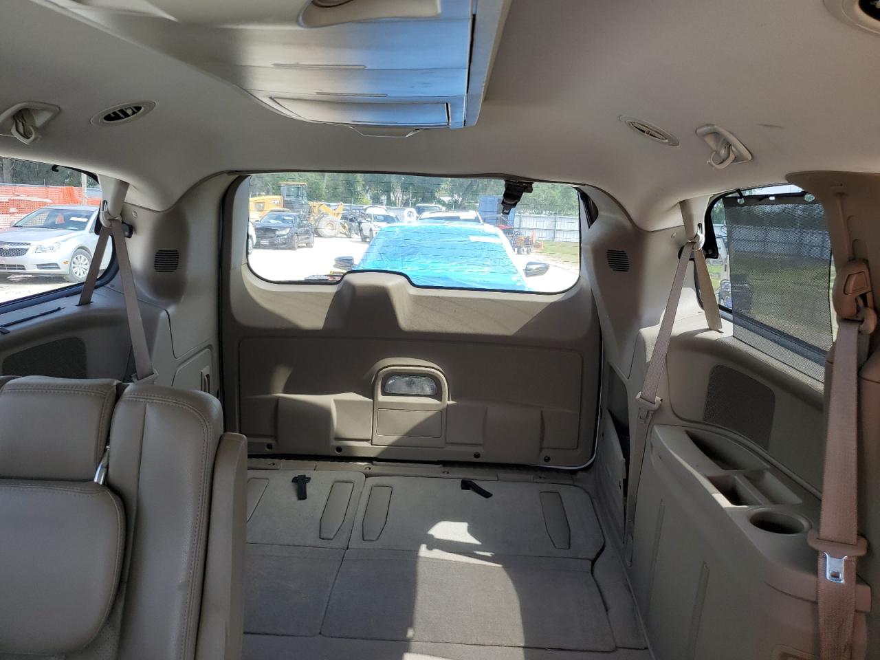 2011 Chrysler Town & Country Touring L VIN: 2A4RR8DG3BR704456 Lot: 54870065