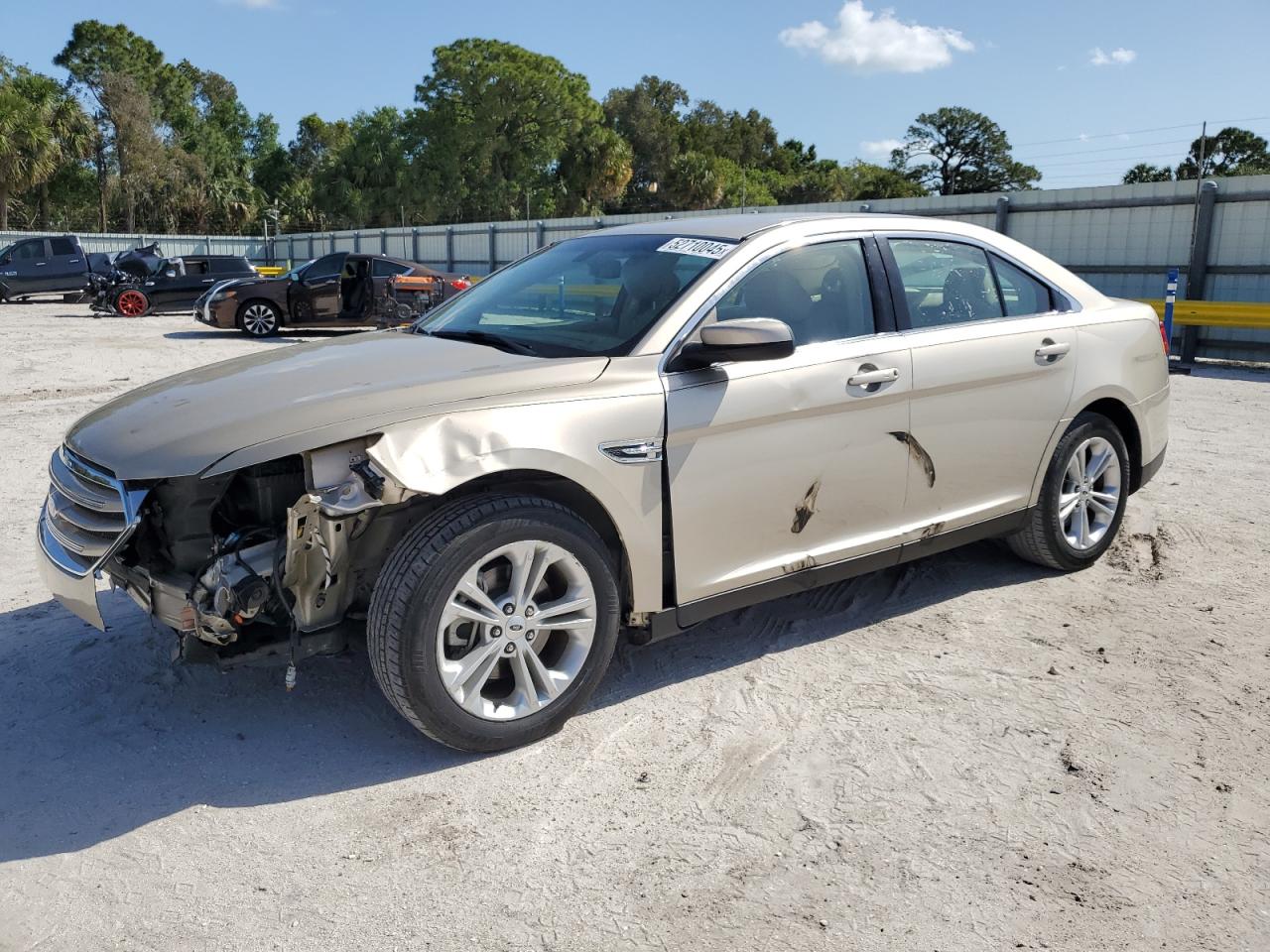 2017 Ford Taurus Sel for Sale in Fort Pierce, FL - Front End