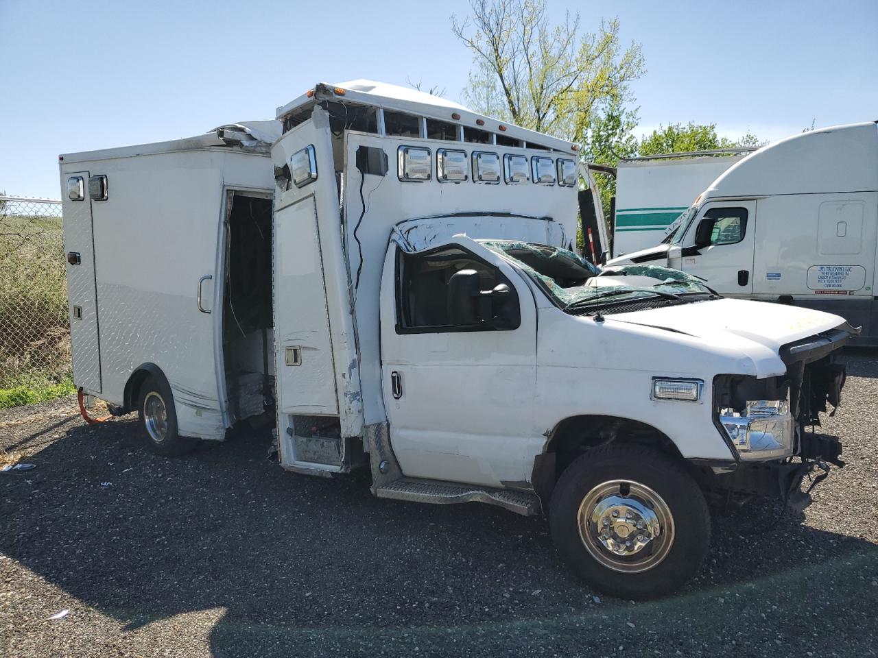 2018 Ford E450 Super Duty Ambulance for Sale in Marlboro, NY - All Over