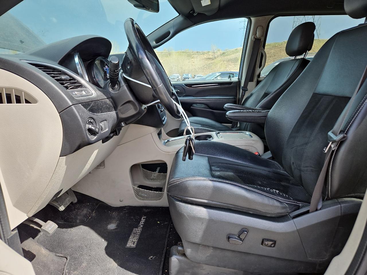 2017 Dodge Grand Caravan Sxt VIN: 2C4RDGCG8HR852661 Lot: 54617535