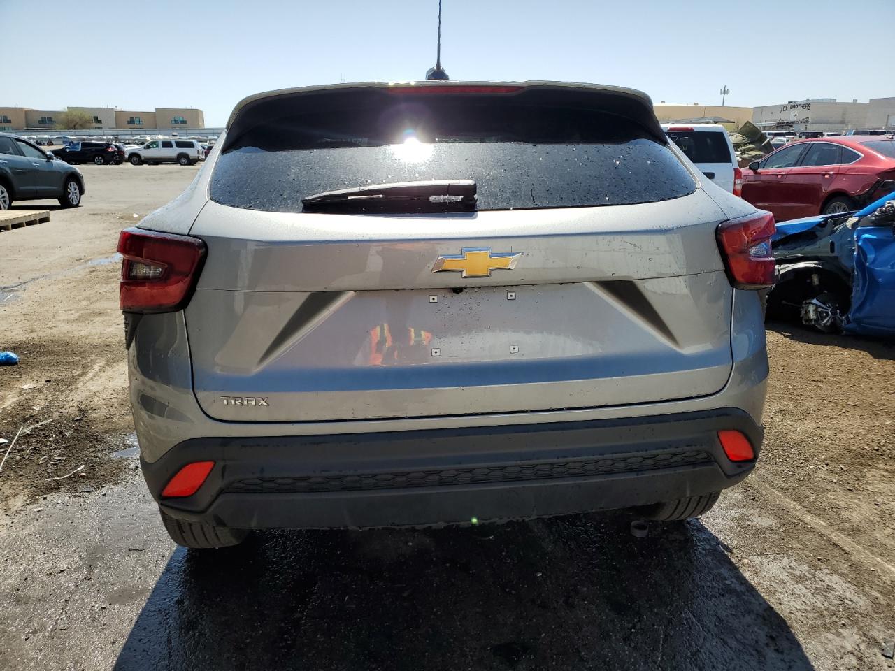 2025 Chevrolet Trax Ls VIN: KL77LFEP5SC164647 Lot: 52412705