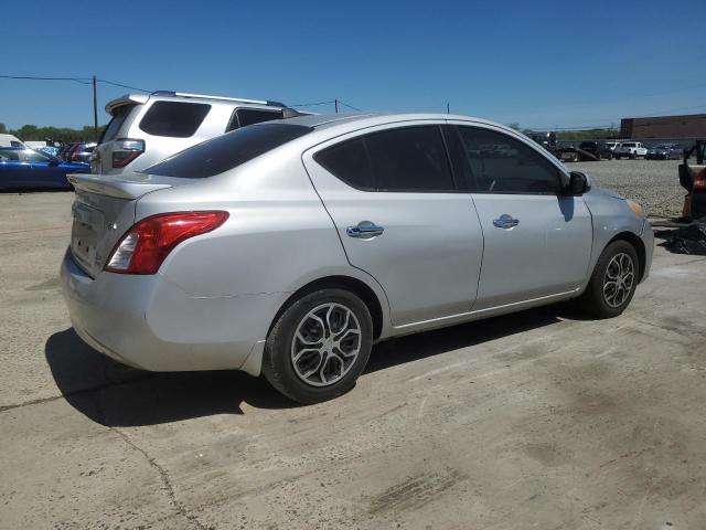  NISSAN VERSA 2014 Сріблястий