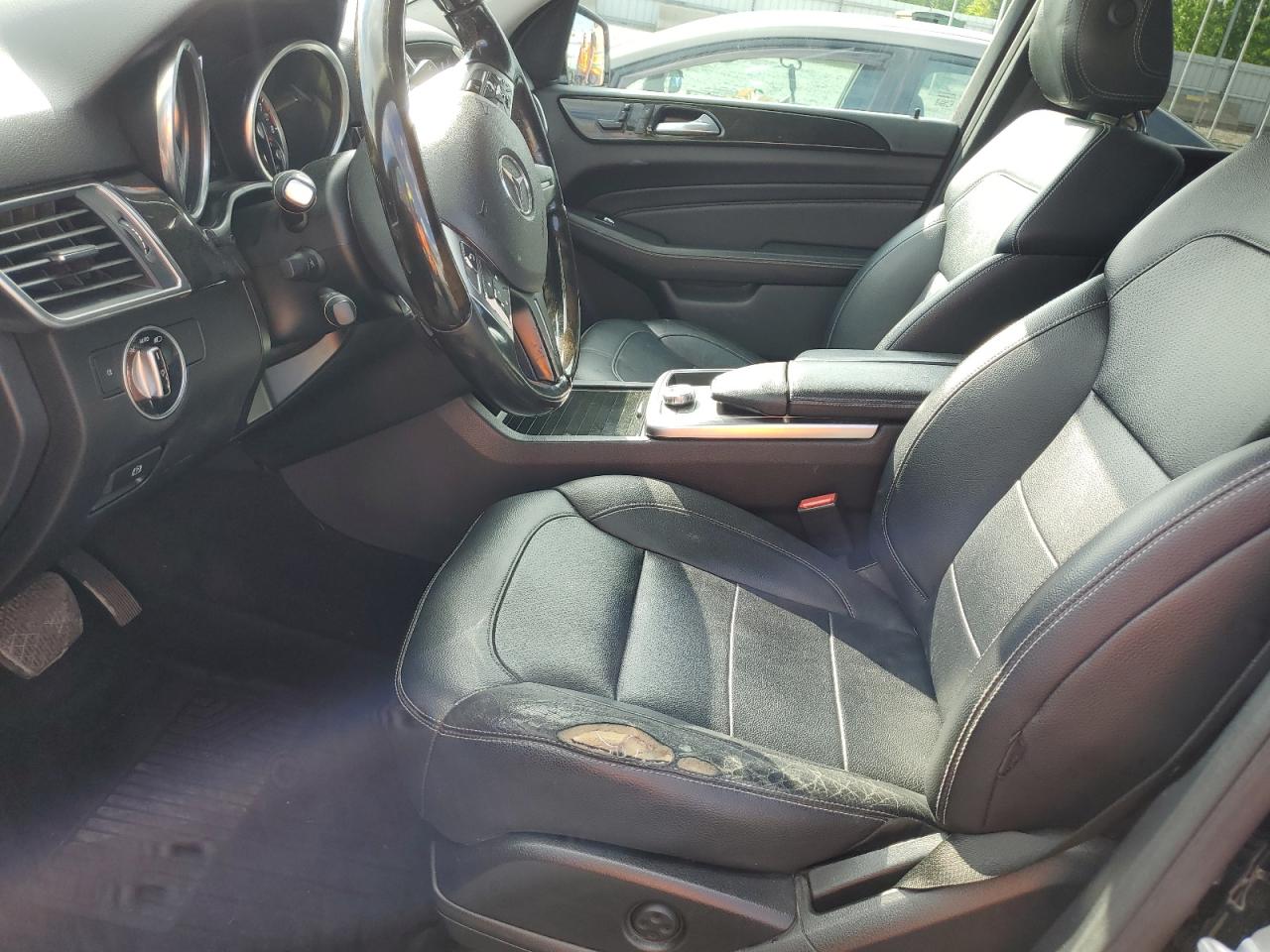 2015 Mercedes-Benz Ml 350 VIN: 4JGDA5JB1FA550043 Lot: 54179235