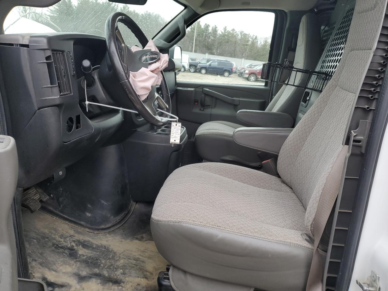 2018 GMC Savana G2500 VIN: 1GTW7AFG0J1332533 Lot: 52548885