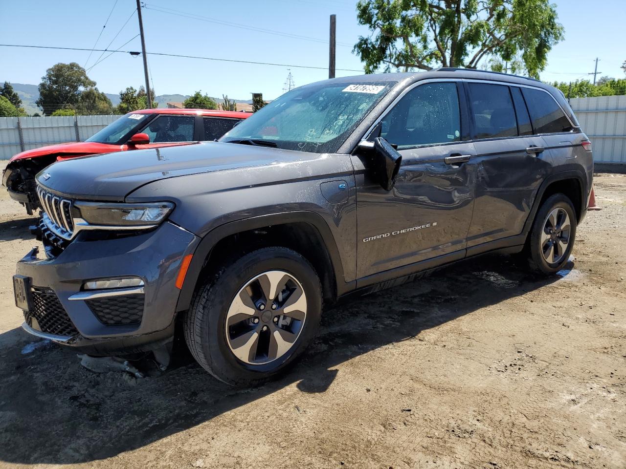 2023 Jeep Grand Cherokee Limited 4Xe for Sale in San Martin, CA - Front End