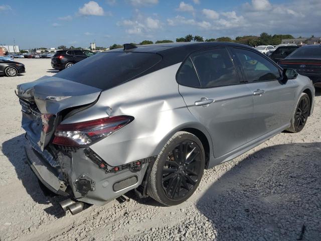  TOYOTA CAMRY 2024 Silver