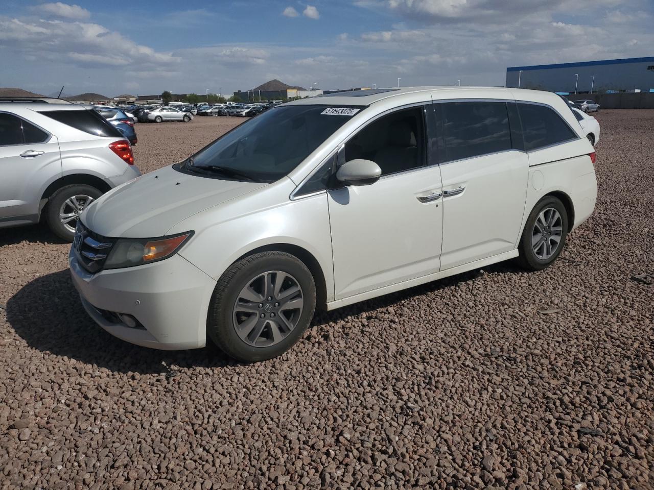2015 Honda Odyssey Touring на продаже в Phoenix, AZ - Rear End