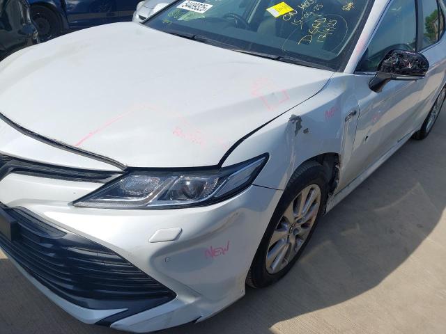 2019 TOYOTA CAMRY DESI