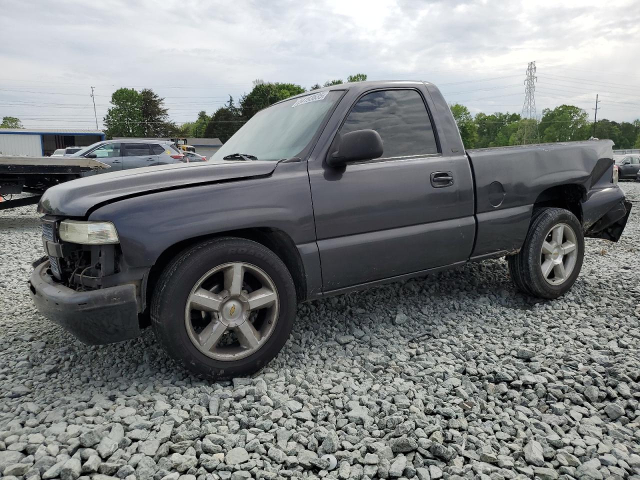 2000 Chevrolet Silverado K1500 for Sale in Mebane, NC - Front End