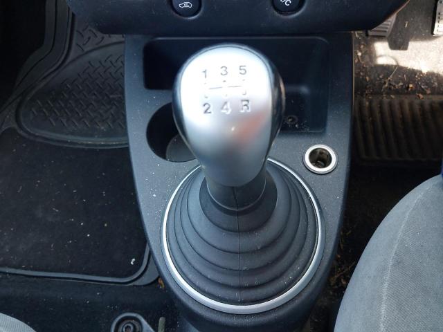 2003 FORD FIESTA GHI