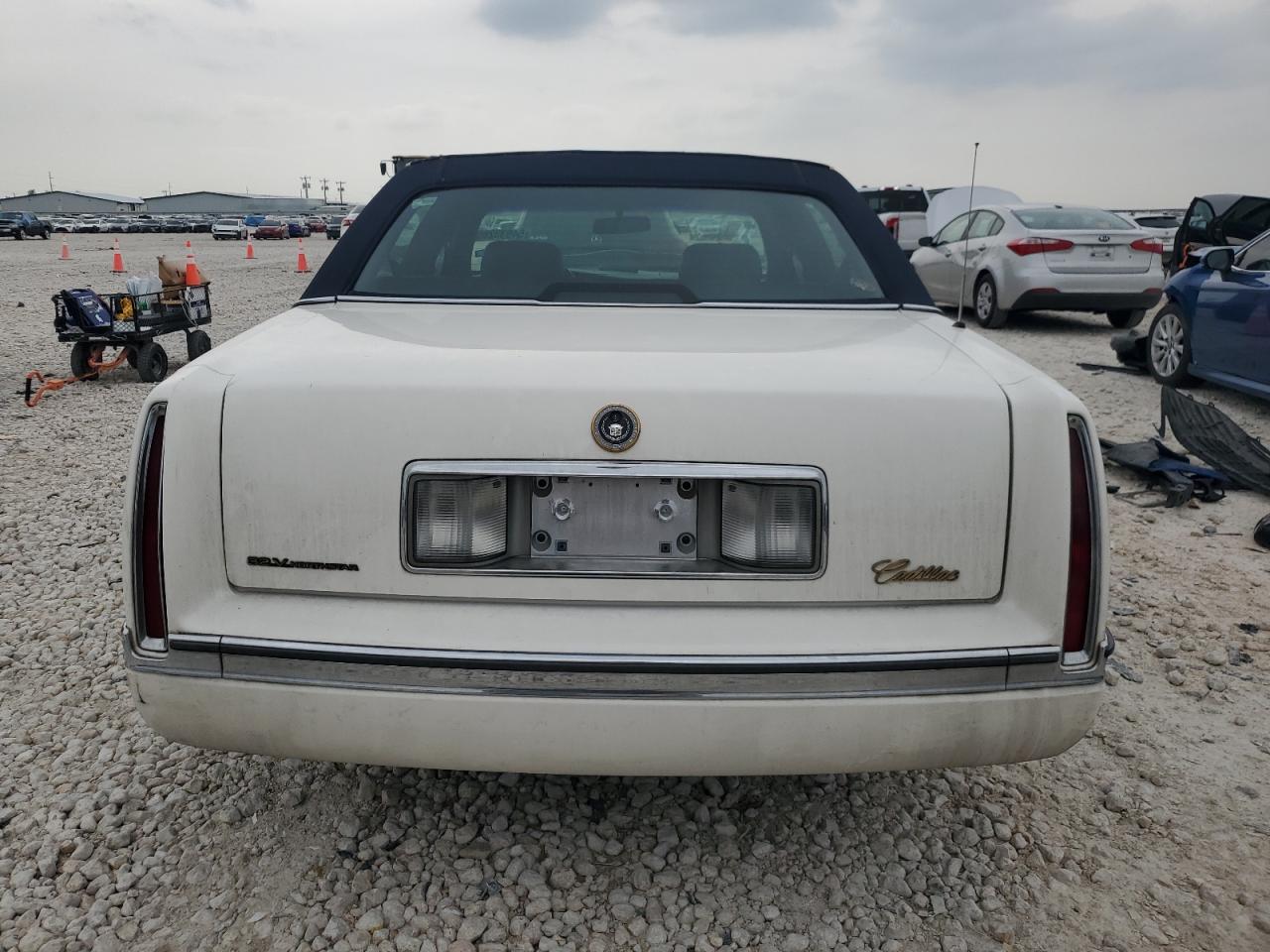 1996 Cadillac Deville VIN: 1G6KD52Y3TU268182 Lot: 54933265