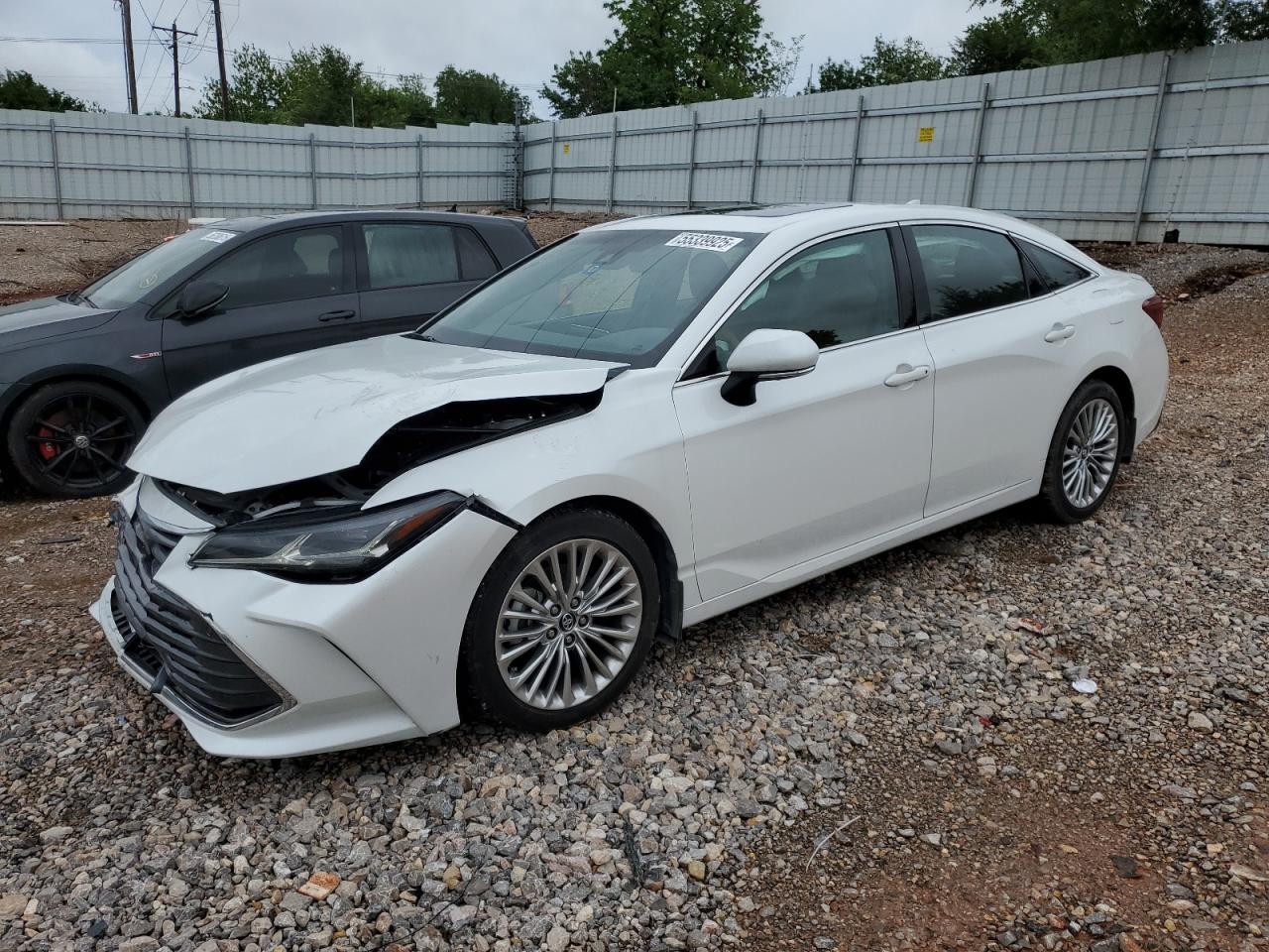 2020 Toyota Avalon Limited for Sale in Oklahoma City, OK - Front End