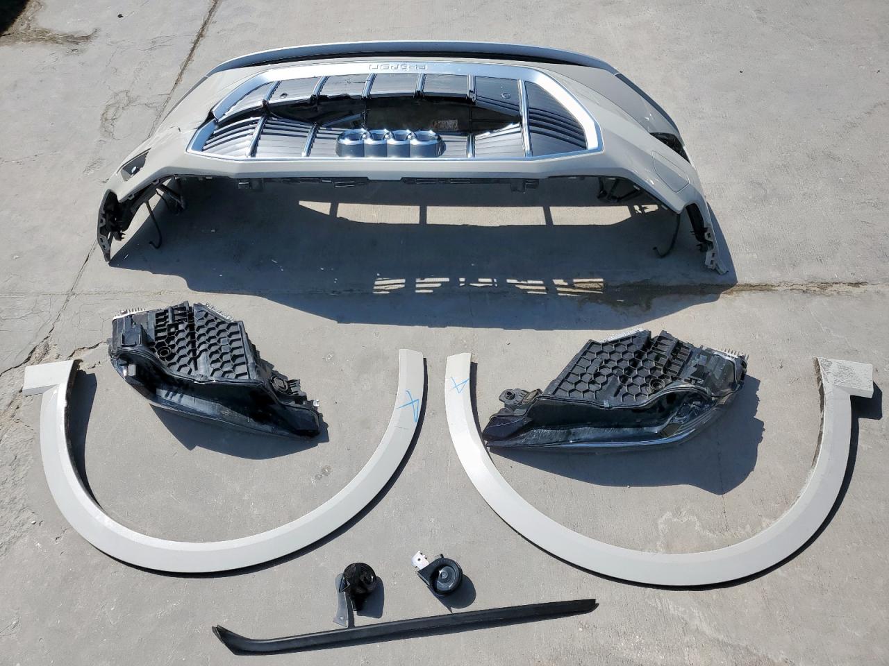 2022 Audi E-Tron Premium VIN: WA1AAAGEXNB023977 Lot: 53498145