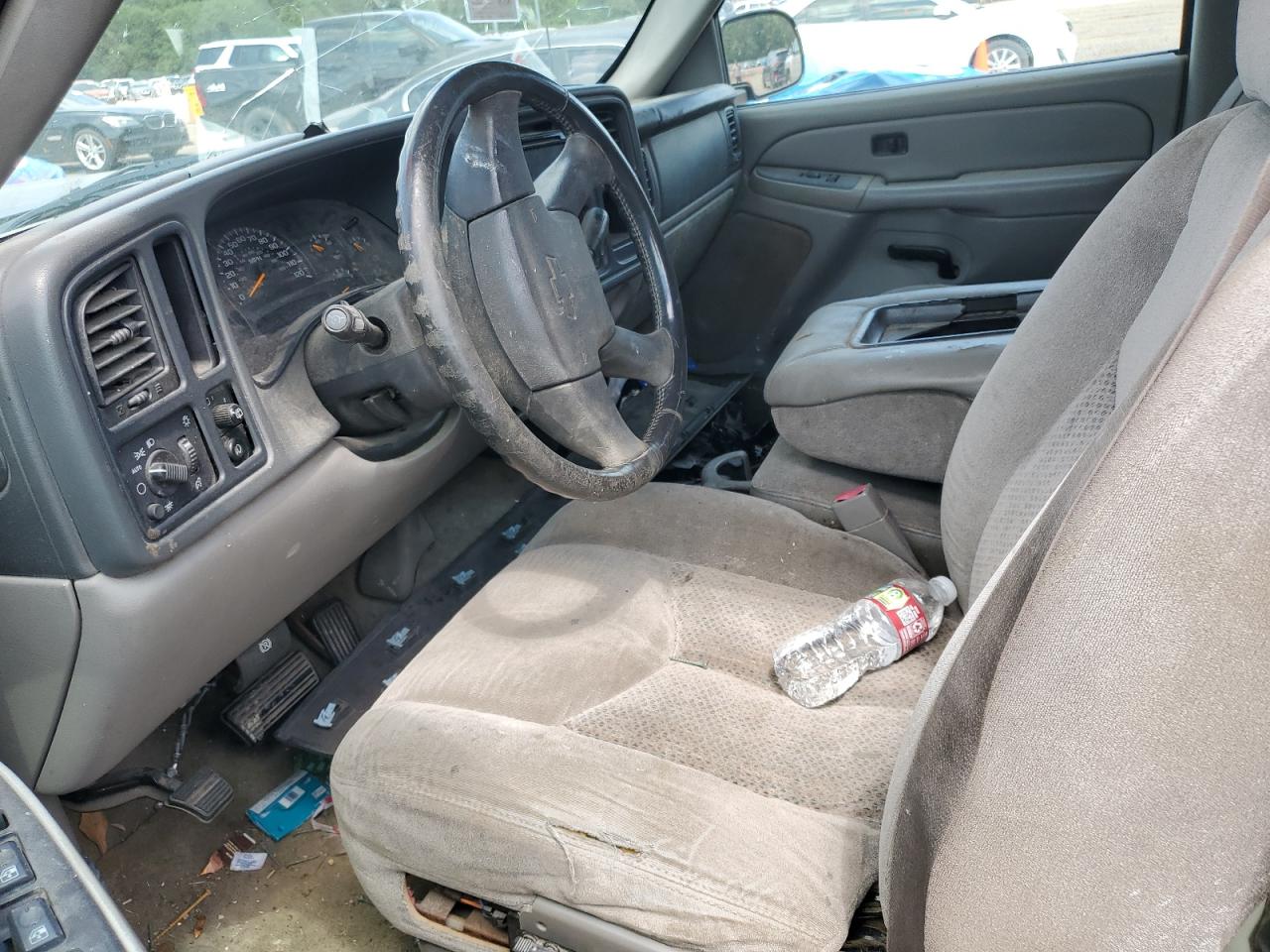 2004 Chevrolet Tahoe C1500 VIN: 1GNEC13V74R288781 Lot: 54704335