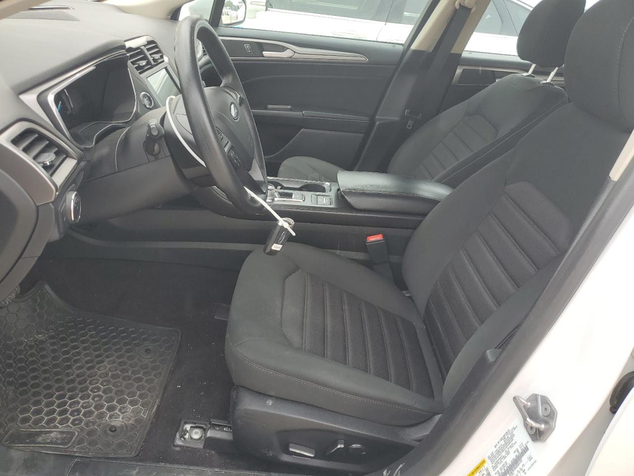 2020 Ford Fusion Se VIN: 3FA6P0LU6LR265147 Lot: 54032415