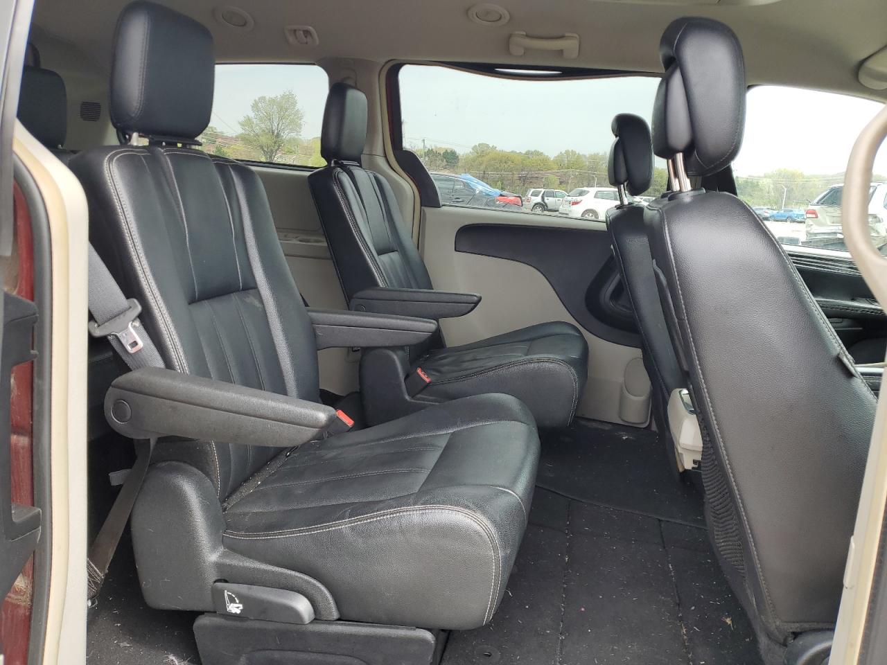 2014 Chrysler Town & Country Touring VIN: 2C4RC1BG9ER215453 Lot: 52398545