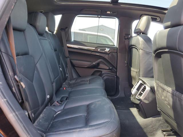 2016 PORSCHE CAYENNE S