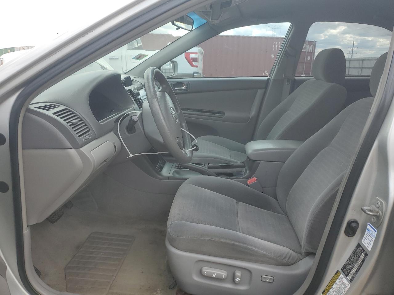 2005 Toyota Camry Le VIN: 4T1BE32K55U571232 Lot: 52488365