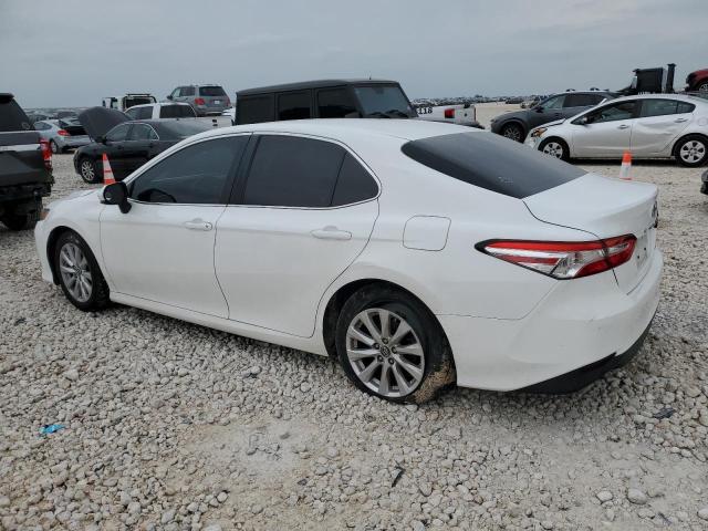  TOYOTA CAMRY 2018 Белы