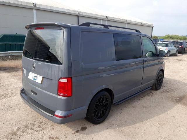 2017 VOLKSWAGEN TRANSPORTE