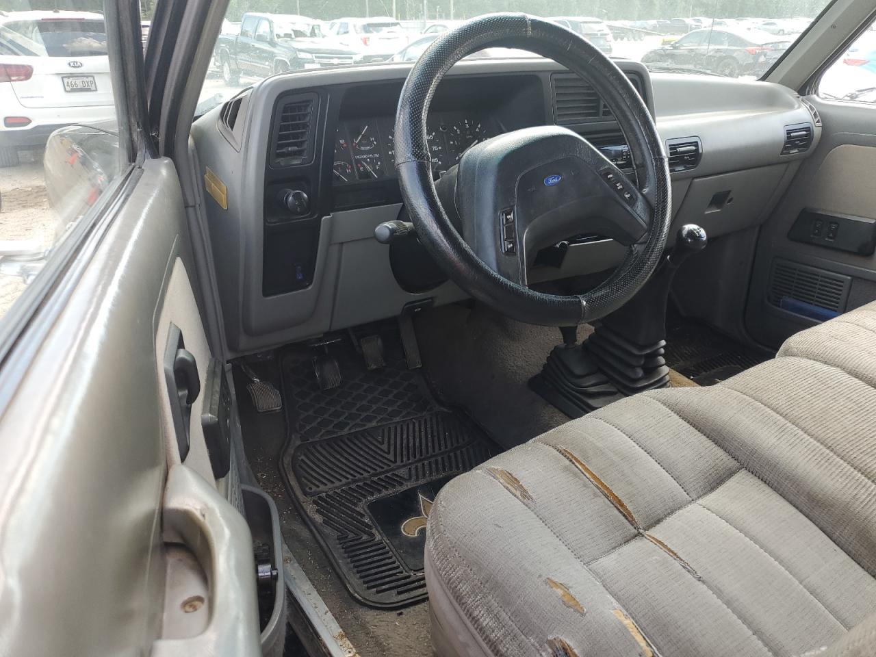 1990 Ford Bronco Ii VIN: 1FMCU14T9LUA15536 Lot: 54391815