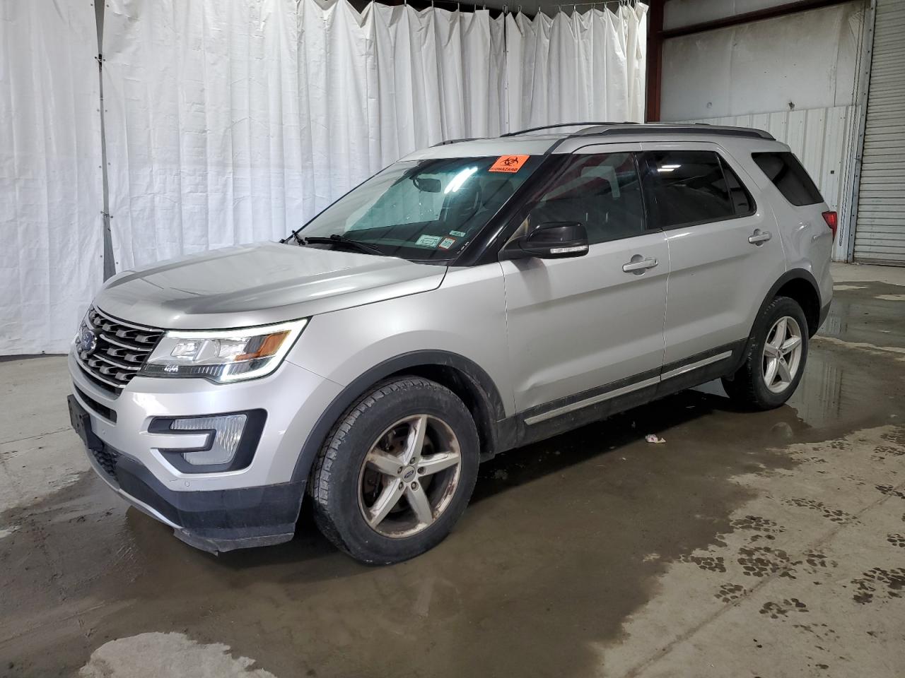 2016 Ford Explorer Xlt zu verkaufen in Albany, NY - Minor Dent/Scratches