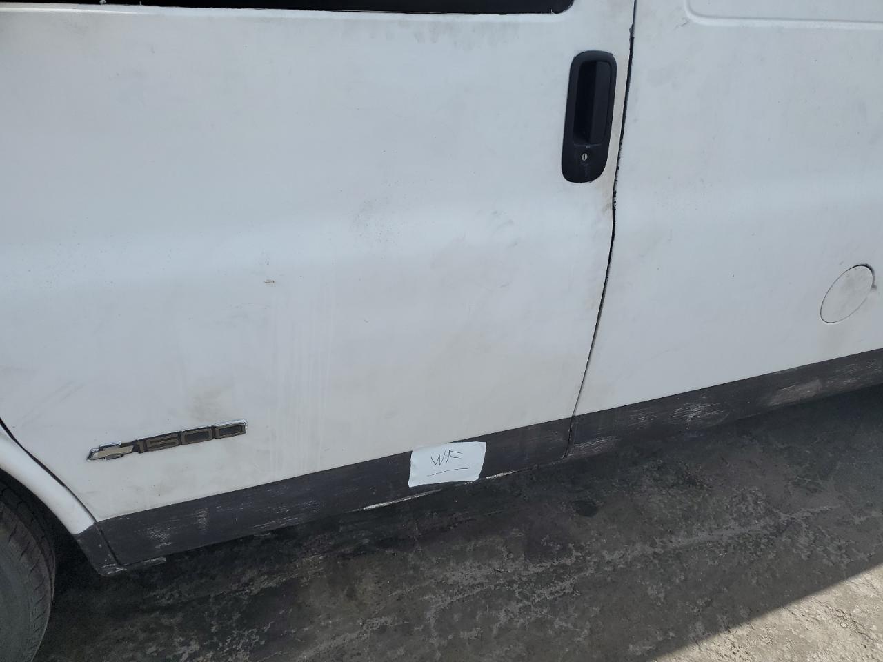 2000 Chevrolet Express G1500 VIN: 1GCFG15W9Y1212586 Lot: 51750725