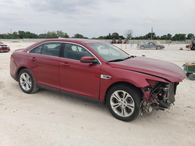 Седани FORD TAURUS 2016 Червоний