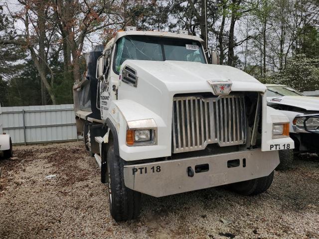 2020 Western Star 4700 Dump Truck