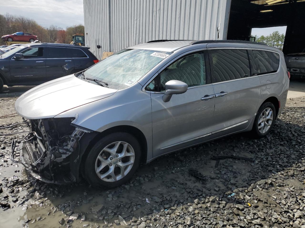 Windsor, NJ에서 판매 중인 2017 Chrysler Pacifica Touring L - Front End