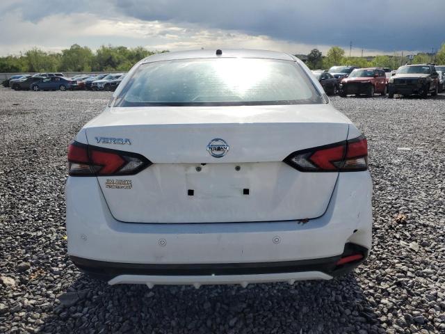  NISSAN VERSA 2021 Biały