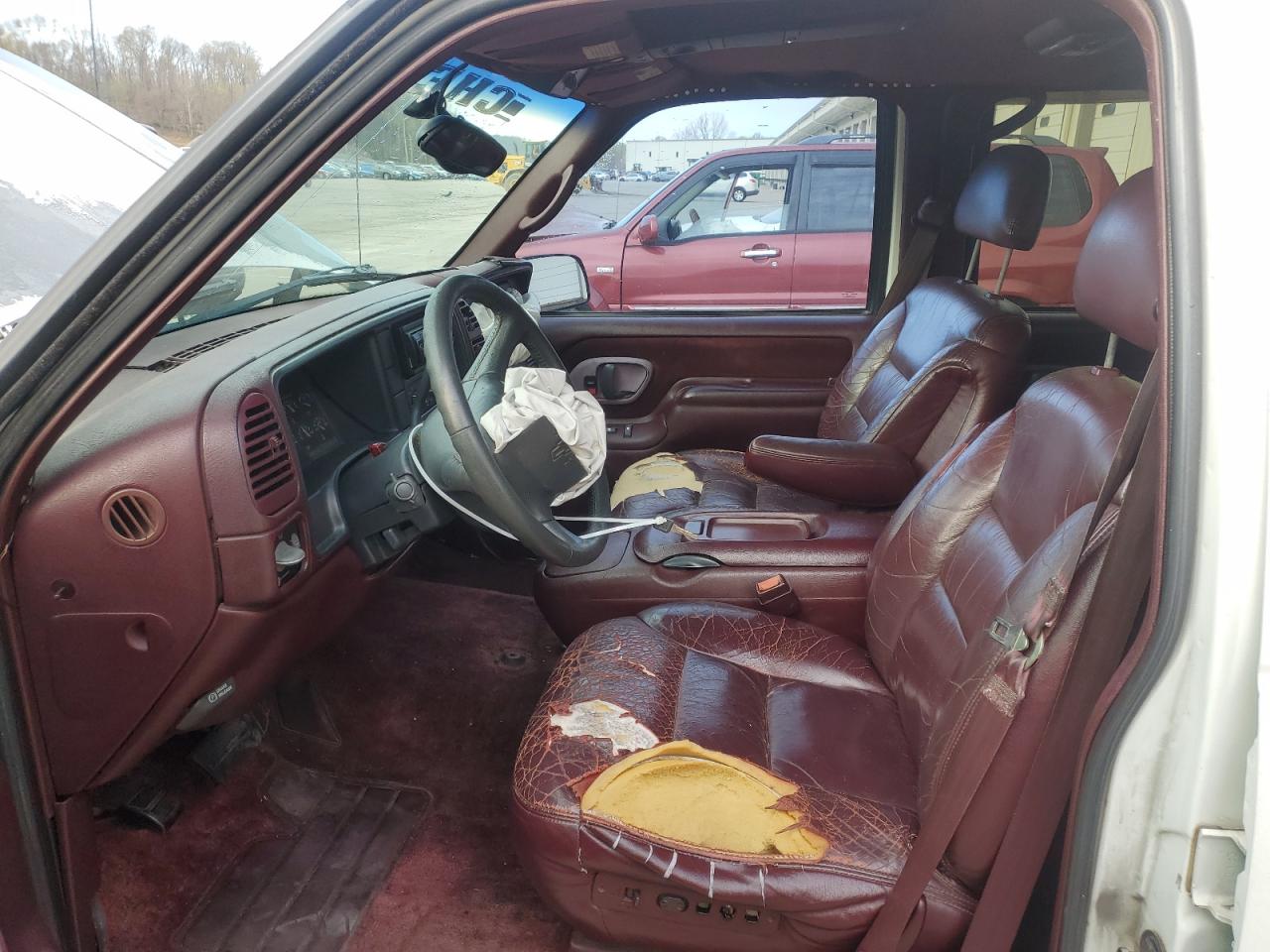 1998 Chevrolet Tahoe K1500 VIN: 1GNEK13R7WJ340188 Lot: 52177815