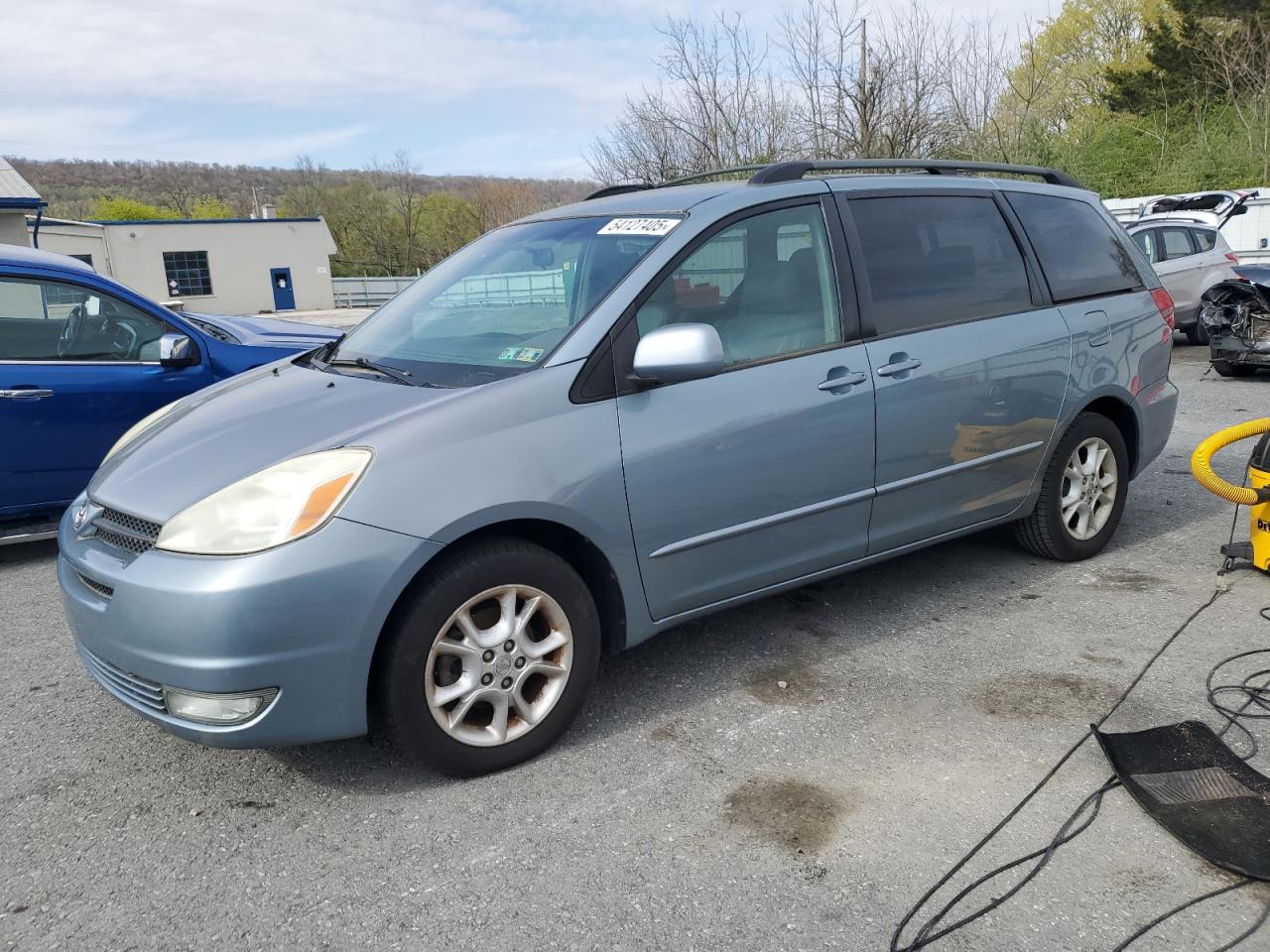 2005 Toyota Sienna Xle продається в Grantville, PA - Normal Wear