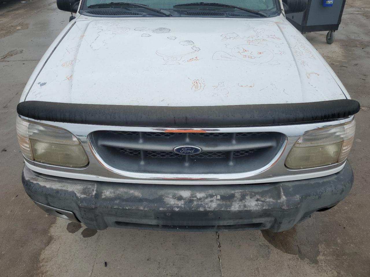 2000 Ford Explorer Xlt VIN: 1FMZU63P0YZB91736 Lot: 55243765