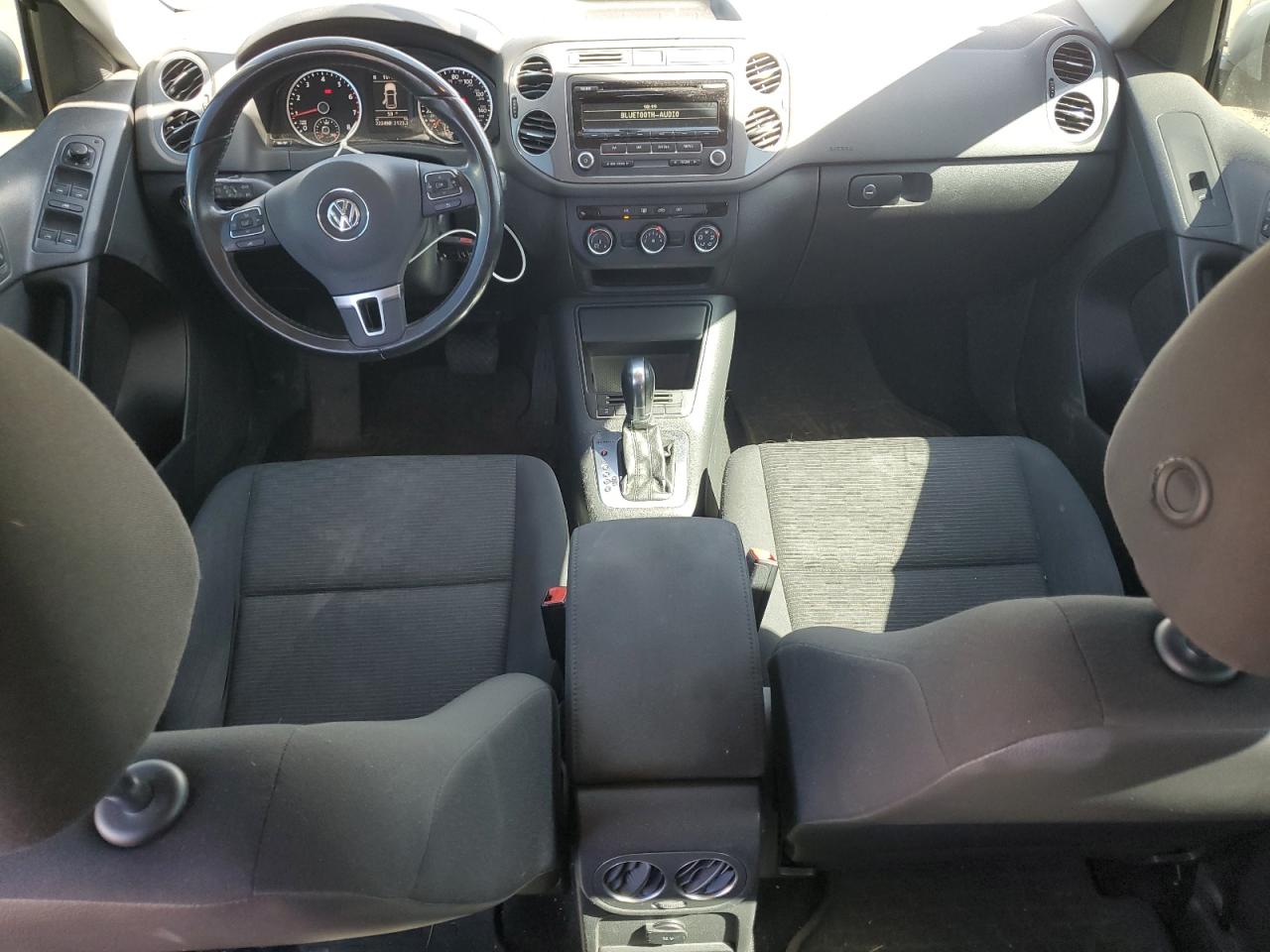 2014 Volkswagen Tiguan S VIN: WVGBV3AX4EW593403 Lot: 54973195