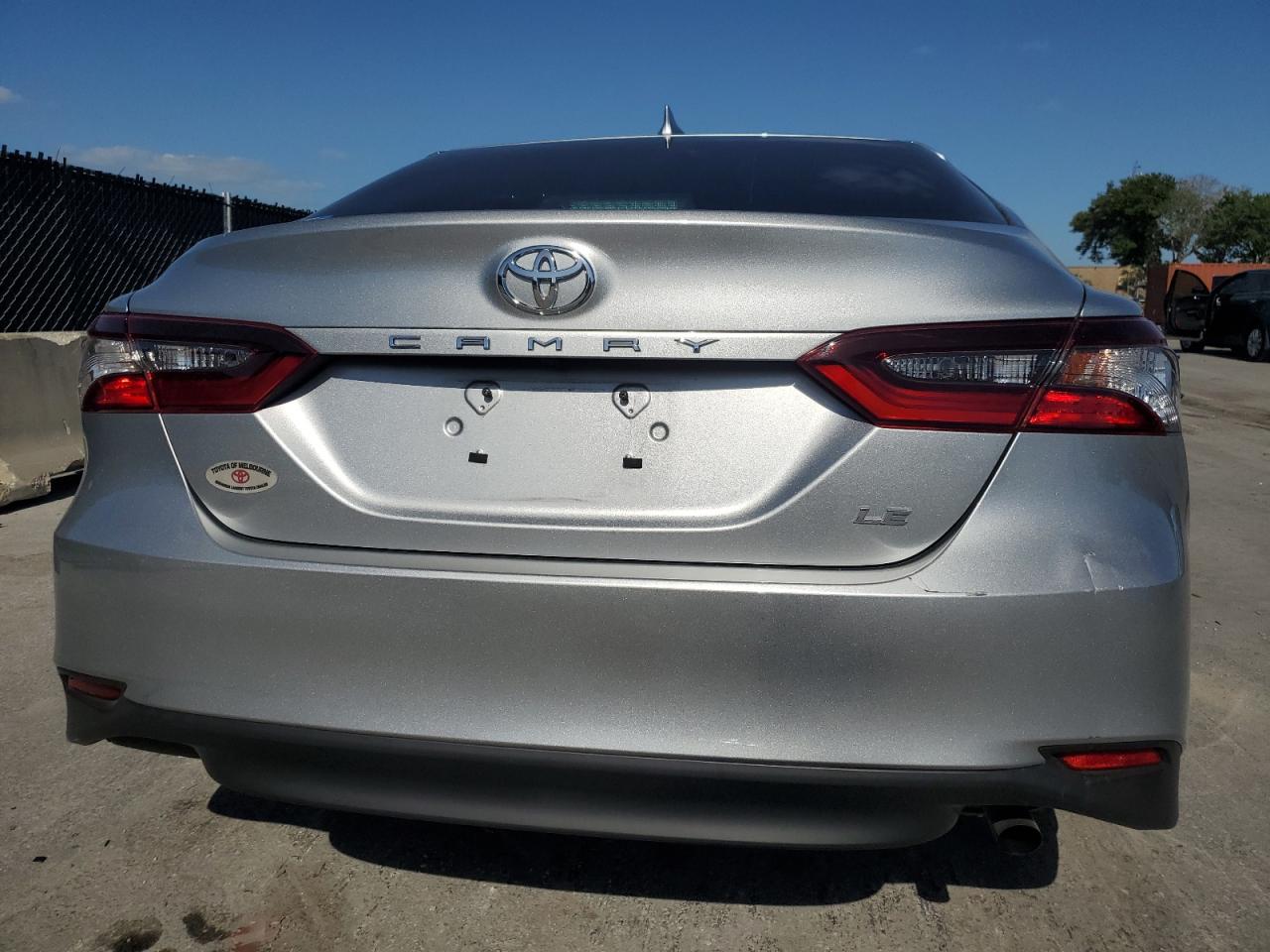 2022 Toyota Camry Le VIN: 4T1C11AK0NU641421 Lot: 55108735