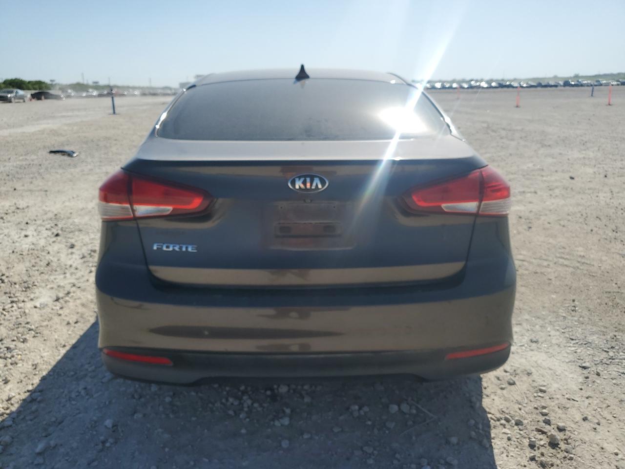 2017 Kia Forte Lx VIN: 3KPFL4A75HE150712 Lot: 52585155