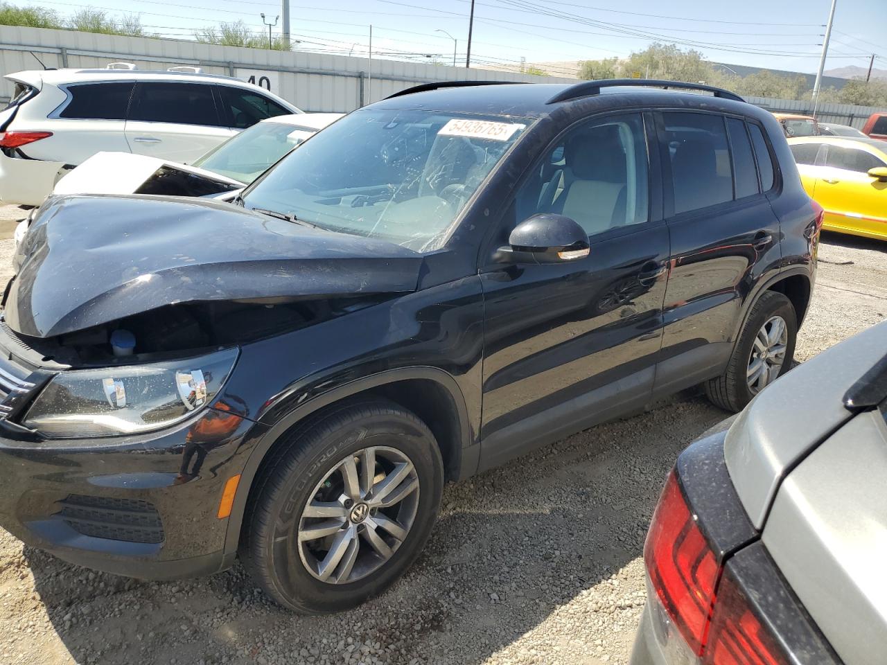 WVGAV7AX8HK001869 VOLKSWAGEN TIGUAN Photo 1