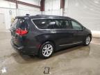 2017 Chrysler Pacifica Touring L na sprzedaż w Franklin, WI - Front End