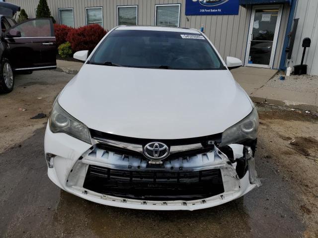  TOYOTA CAMRY 2016 Biały
