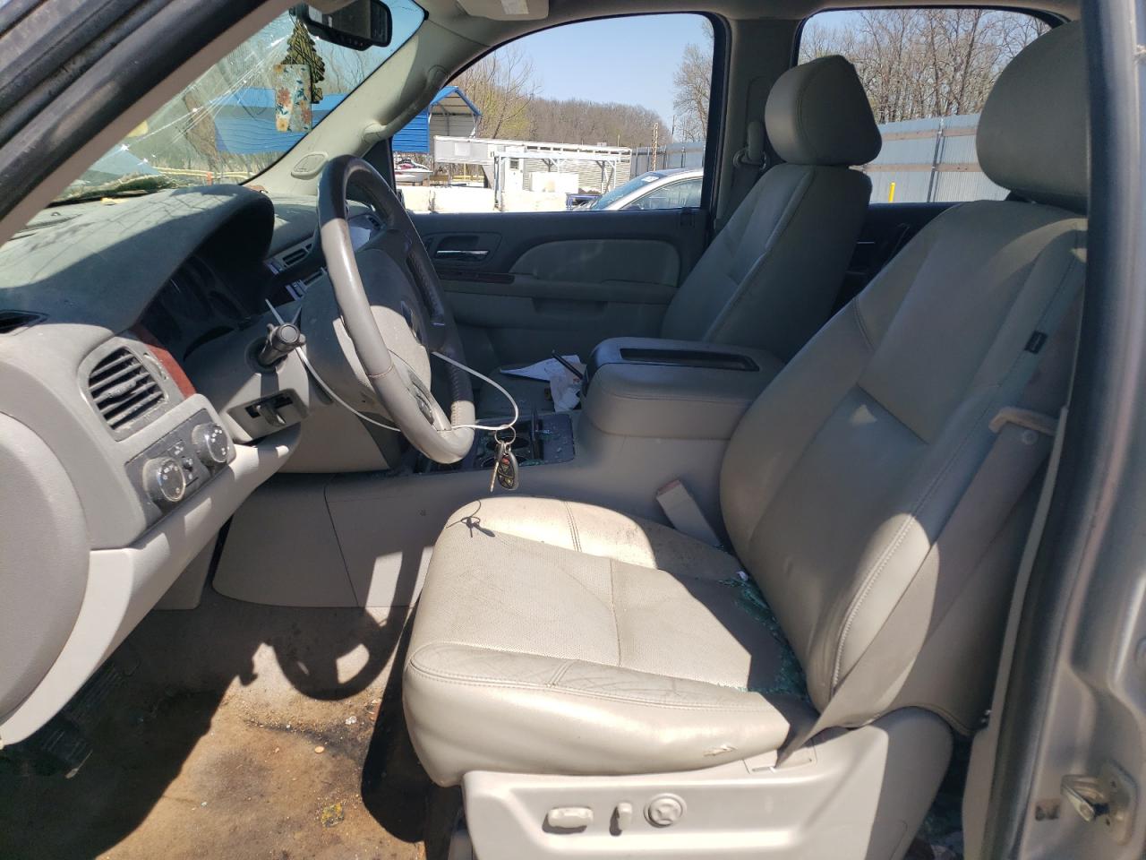 2010 Chevrolet Tahoe K1500 Ltz VIN: 1GNUKCE05AR173734 Lot: 50668755