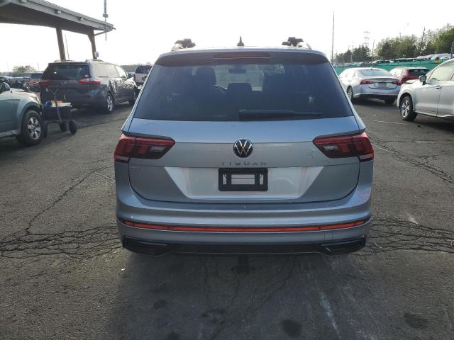  VOLKSWAGEN TIGUAN 2023 Серебристый