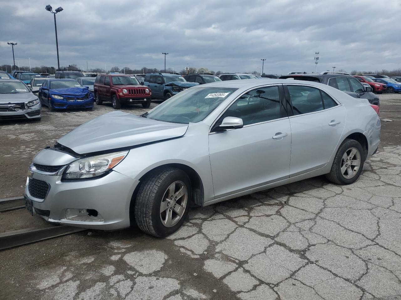2016 Chevrolet Malibu Limited Lt na sprzedaż w Indianapolis, IN - Front End