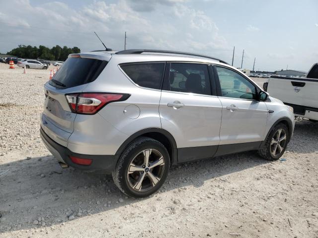  FORD ESCAPE 2017 Srebrny