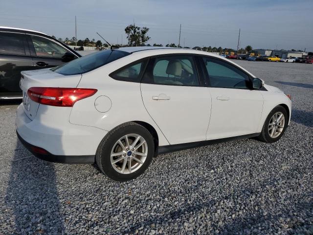  FORD FOCUS 2017 White