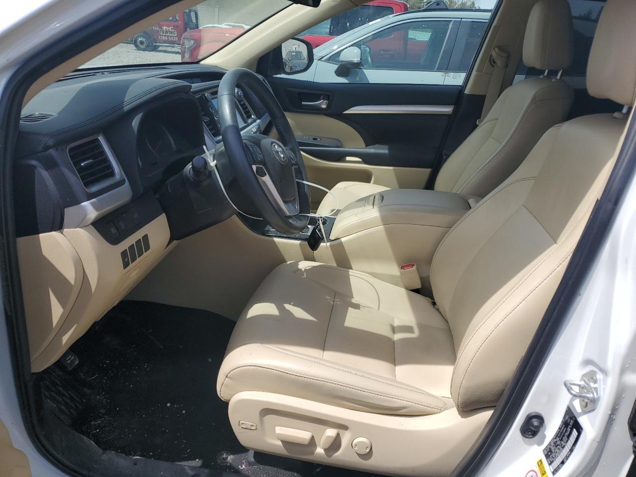 2019 Toyota Highlander Se VIN: 5TDJZRFH6KS623523 Lot: 54888235
