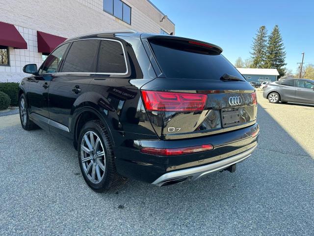  AUDI Q7 2018 Чорний